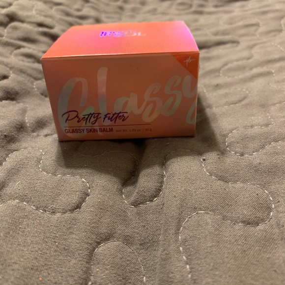 Glassy skin balm - Picture 1 of 2